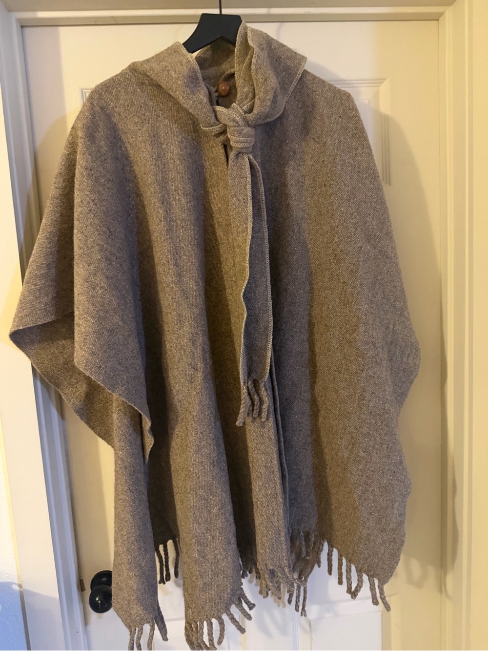 Womens Taupe Fringe Wool-Blend Cape with Scarf stunning universal style - Picture 2 of 5